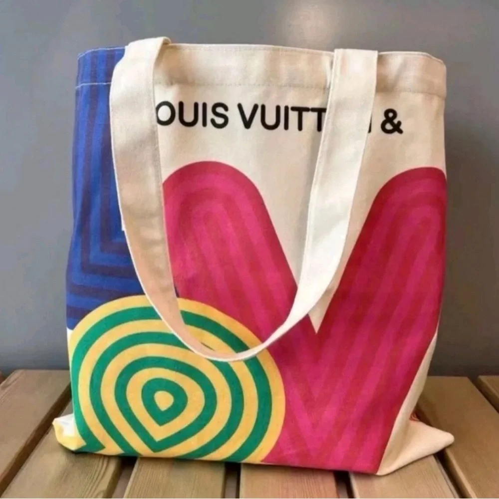 Louis Vuitton limited edition tote bag NEW - Picture 3 of 10